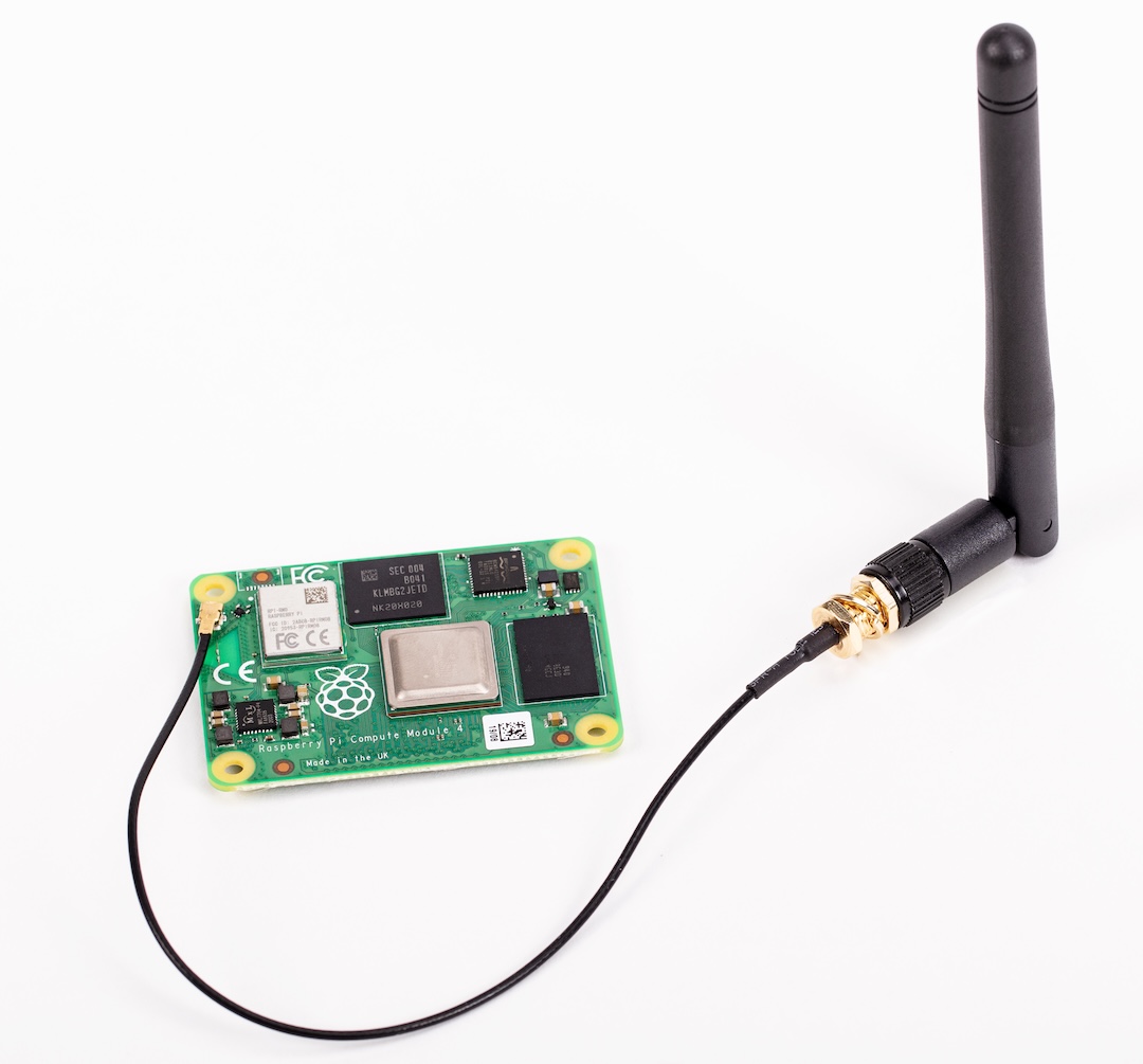 天线，连接到 CM4